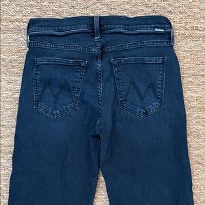 MOTHER JEANS RAMBLER Straight-Leg Jeans with Back Pocket Stitching size